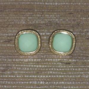 Gold‎ and mint square stone earrings